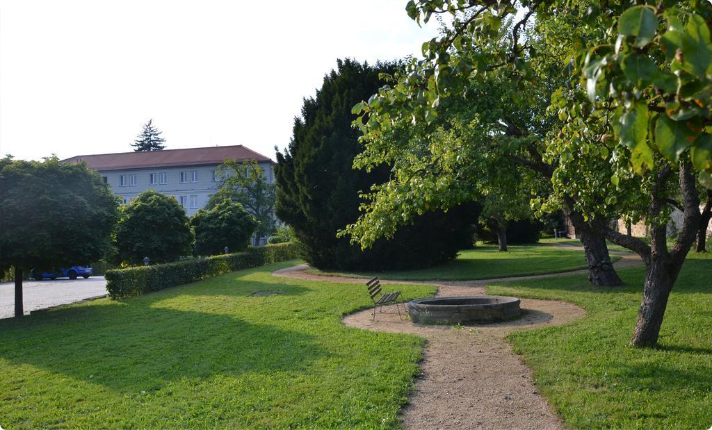Komensky Gaeste- Und Tagungshaus Herrnhut Exterior foto